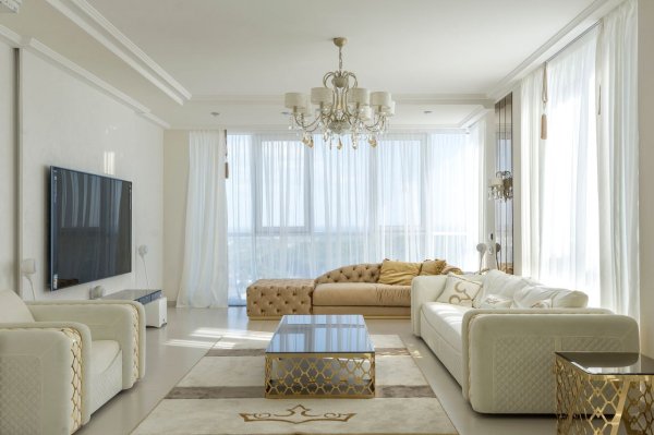 Best Luxury Apartments for Families in Gwal Pahari: Krrish Provence, Paras Quartier or Paras Manor?