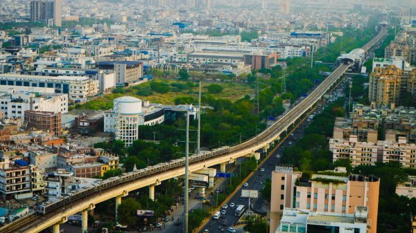 Gwal Pahari vs Golf Course Road