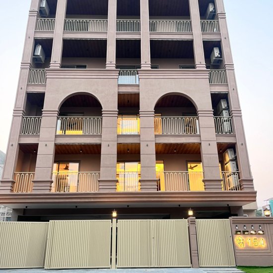 2nd floor  | 360 Sq. Yards Builder Floor | Suncity - Sector 54, Gurgaon 2